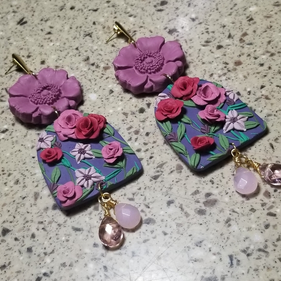 Handcrafted polymer clay earrings - Picture 3 of 3
